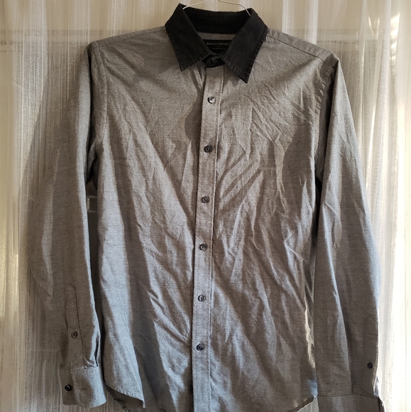 Banana Republic Button-Down Gray & Black Shirt - Picture 2 of 4